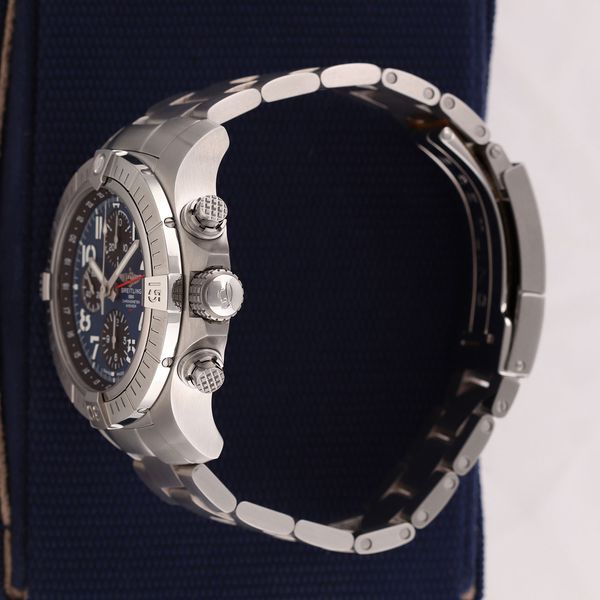 Breitling Avenger Chronograph 45 A24315